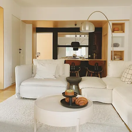 Dream Getaway In Apartment Bucharest